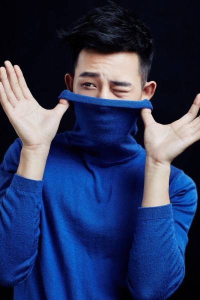 Lawrence罗伦希暗黑系写真 尽显雅痞风范