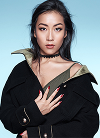 吉克隽逸时尚写真图片 简约造型展个人风格