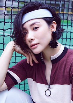 刘璇短发写真曝光 完美演绎Mix运动风