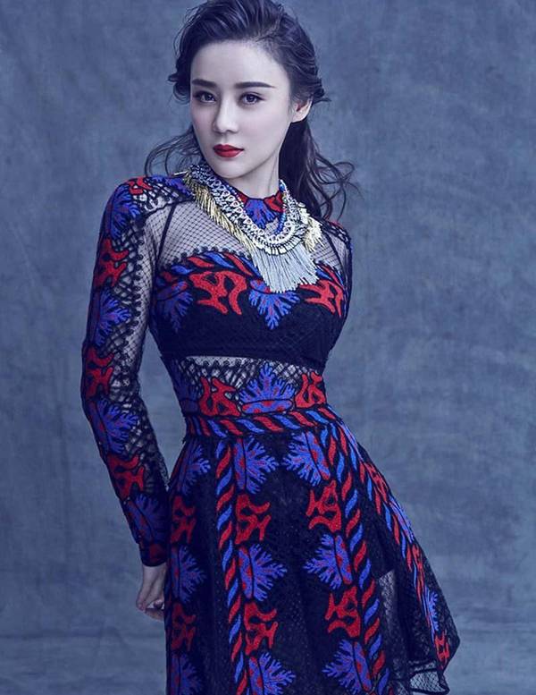 袁姗姗最新写真图片 红唇性感妖娆复古