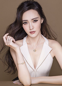 唐嫣写真显女王气场 优雅从容自信美丽