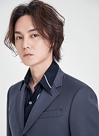 尹正西装时尚大片曝光 变身日系型男帅气爆表