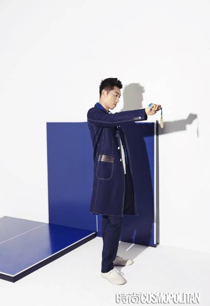 刘国梁马龙最新写真曝光 惨遭徒弟&ldquo;捆绑&rdquo;