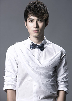 中国男演员陈学冬帅气图片写真集陈学冬黑色西装帅气图片