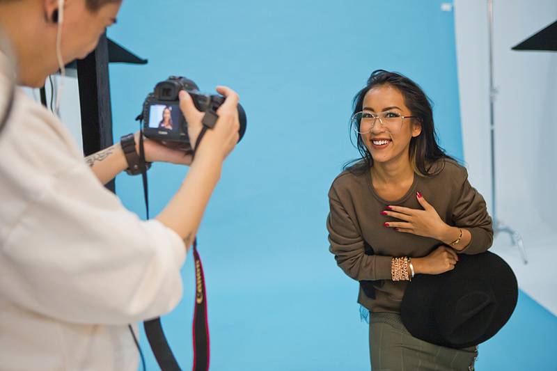 吉克隽逸时尚写真图片 简约造型展个人风格