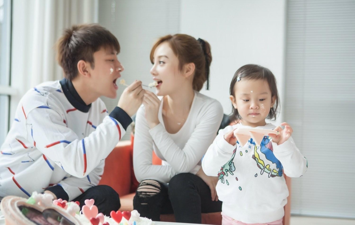 贾乃亮,李小璐,李小璐女儿