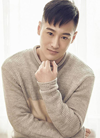 演员亓航午后家居写真集曝光 散发邻家气息