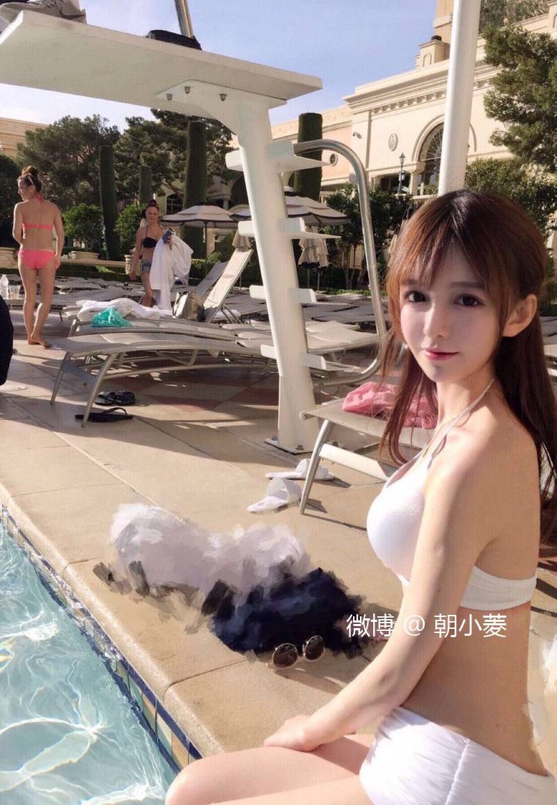 宅男们小心你们的鼻血 朝小菱根本就是个人造娃娃好嘛