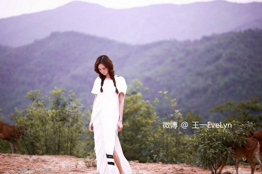 真不敢相信 王一EveLyn居然是能玩转高冷和慈善的妹纸