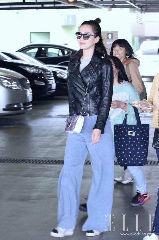 刘诗诗街拍生活照大曝光 私下搭配衣品超赞