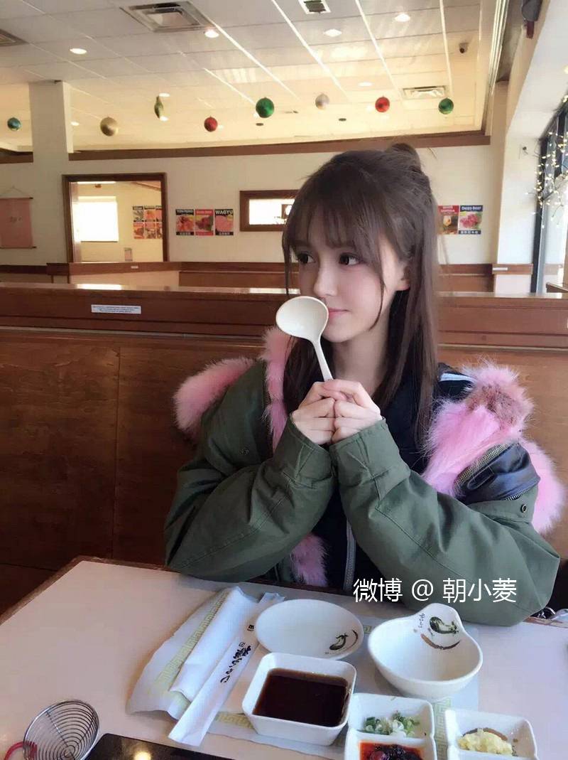 宅男们小心你们的鼻血 朝小菱根本就是个人造娃娃好嘛