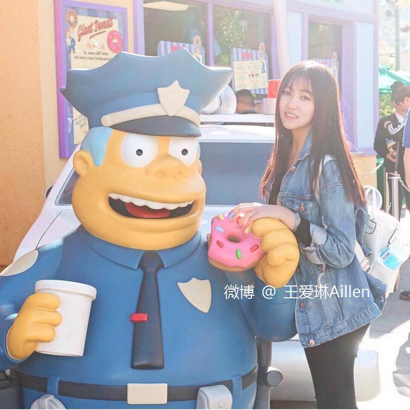可软萌可清纯可性感 王爱琳Aillen真的是中学生吗