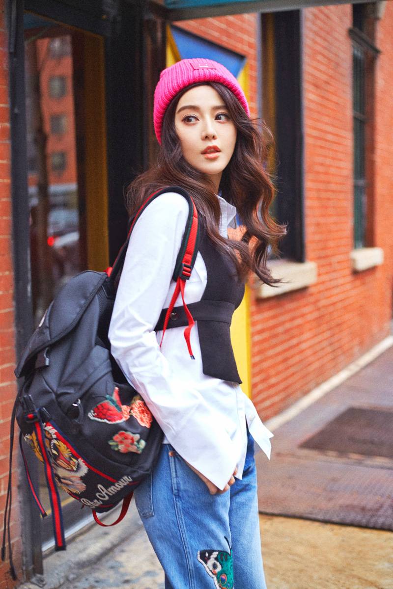 范冰冰早春穿搭街拍 率性自在中性风十足