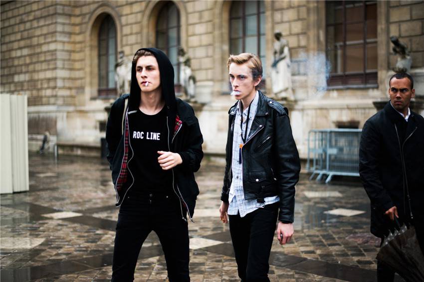 欧美型男街拍 演绎2016最潮时尚搭配