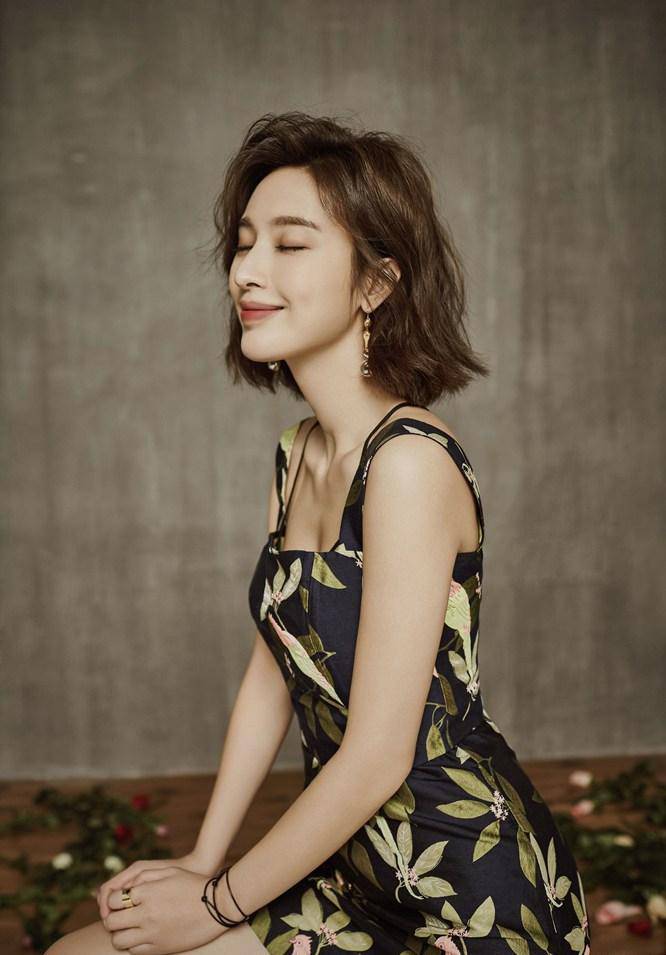 张俪复古写真大片曝光 魅惑妆容尽显美人范儿