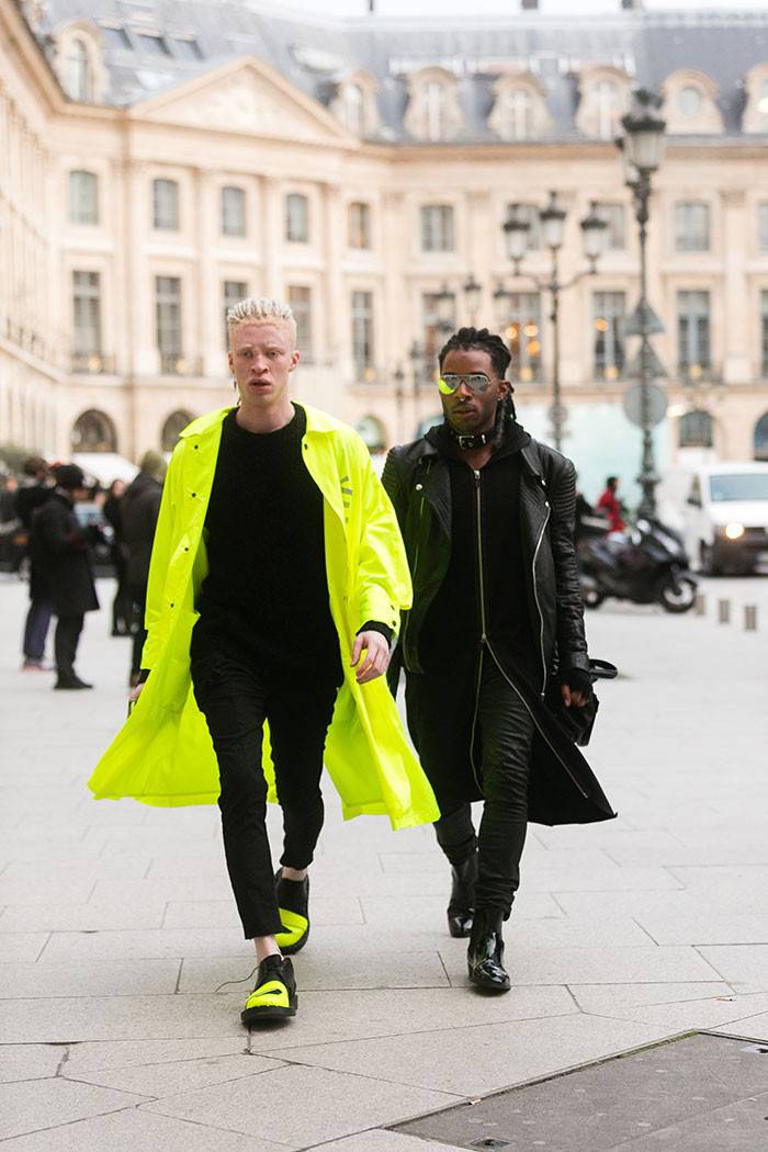 男装时装周的男模街拍look 又是一大波小鲜肉们