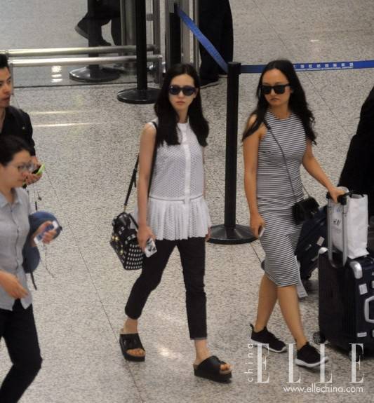 刘诗诗街拍生活照大曝光 私下搭配衣品超赞