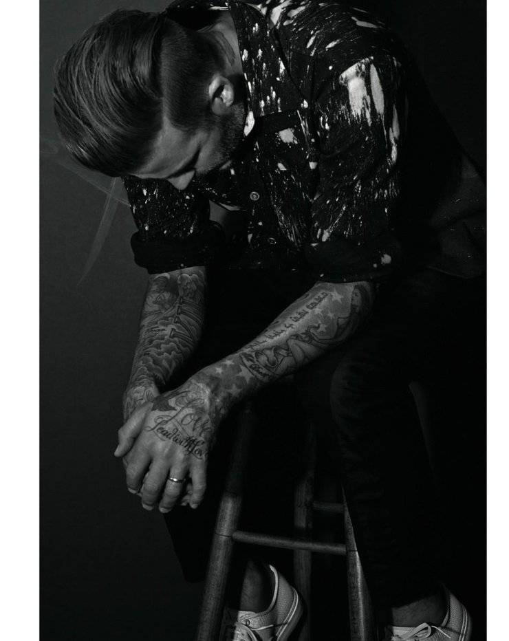 贝克汉姆黑白写真集 性感半裸演绎完美型男