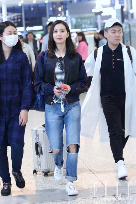 刘诗诗街拍生活照大曝光 私下搭配衣品超赞