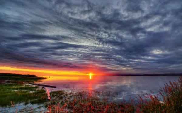 海边日落唯美图片 碧海蓝天风景宜人