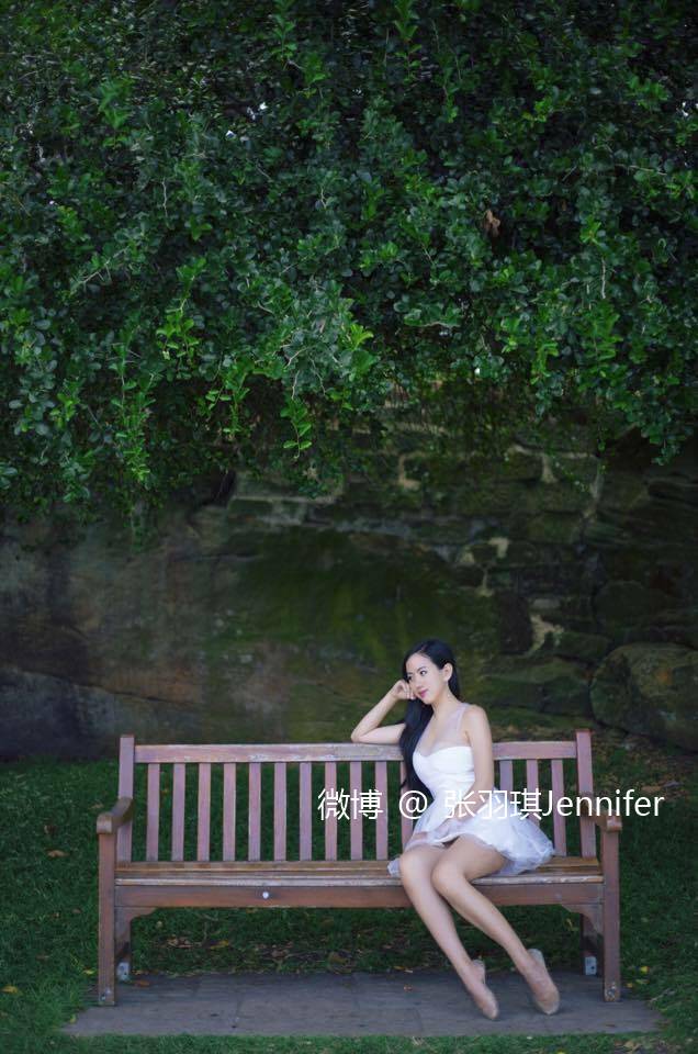 身材傲娇堪比柳岩 张羽琪Jennifer还是个胸大颜好的古典美人