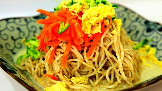 凉面怎么做 不同做法有不同的味道