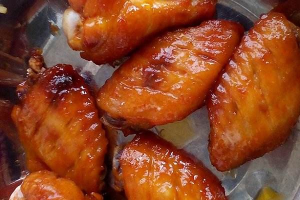 奥尔良烤翅做法 在家一样能吃上香喷喷的鸡翅