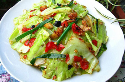 超级简单的炒卷心菜