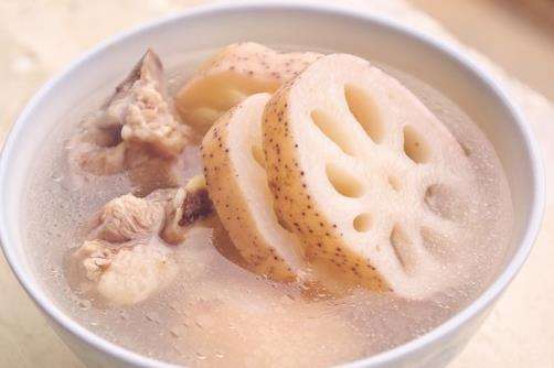 几种莲藕排骨汤的做法 让你喝遍各种莲藕汤