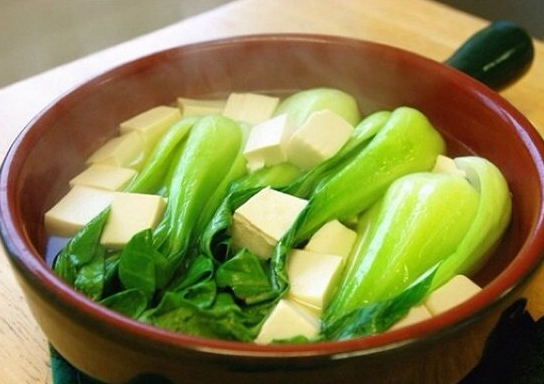 青菜豆腐的做法 普通的家常菜具有防癌抗癌的作用