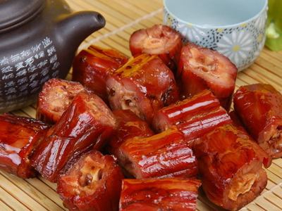 麻辣鸭脖的危害你知道吗 还是少吃为妙