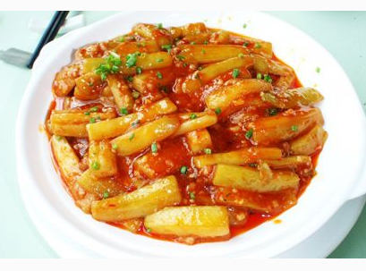 红烧茄子的做法 茄子具有防治胃癌抗衰老作用