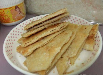 芝麻薄饼的详细做法  一种让人回味无穷的食物