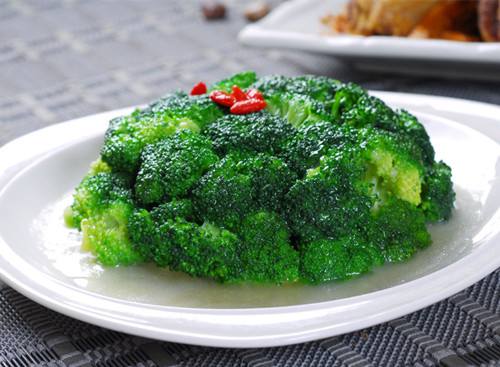 清炒西兰花 助你开胃消食的好食物