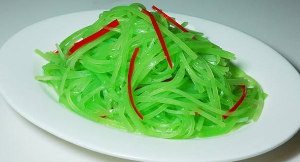 凉拌莴笋的做法 教你做出清脆的口感的莴笋