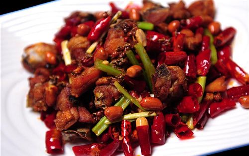 辣子鸡怎么做  这只鸡店让无数宅男登门