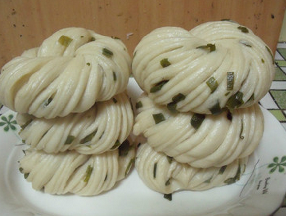 香葱馒头花卷的做法 一款经典易做的主食
