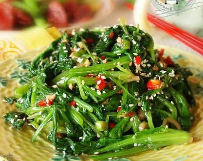 凉拌菠菜的做法 凉拌菠菜营养价值一定要看看