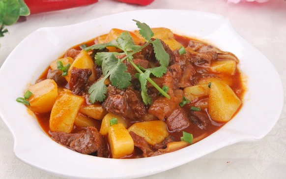 牛肉炖土豆的做法 要如何做才好吃