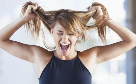 头皮痒患者仔细判断