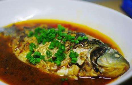 学会这道红烧鲫鱼，让你扣住家人的胃