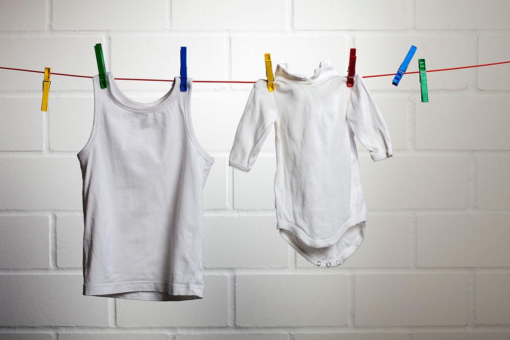 衣服发霉了？衣服有霉点怎么办？