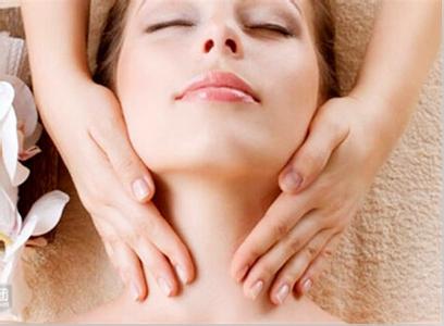 颈部保养手法 15种手法有助颈部血液循环