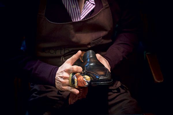 几种皮靴保养的方法让你的皮鞋焕然一新