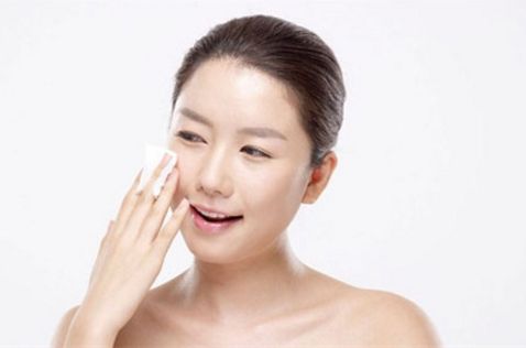 皮肤又难受了？了解过敏感性皮肤保养的方法吗?