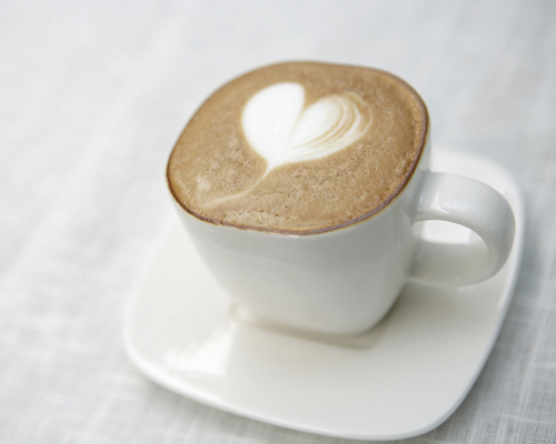 夏天喝绿茶的好处，可治疗多种疾病