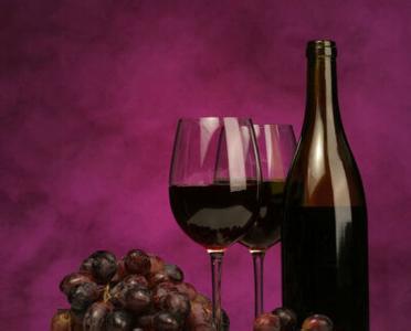 红葡萄酒的功效