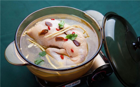 秋季喝什么汤能让肺更舒服