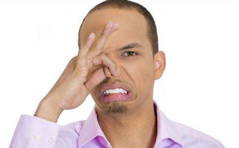 怎样彻底治疗口臭 远离口臭的九种方法