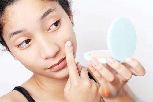 脸上长痘痘怎么排毒